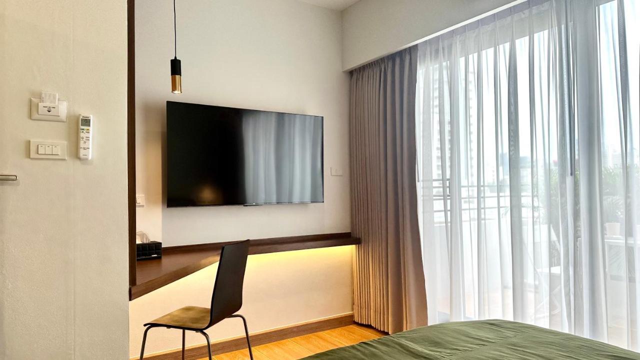 The Tangerine Guesthouse Бангкок Экстерьер фото